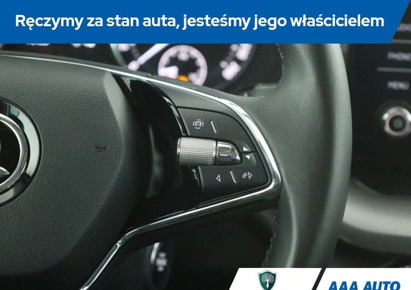 Skoda Octavia cena 77000 przebieg: 72451, rok produkcji 2021 z Czarna Woda małe 232